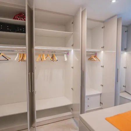 Apartment Holidays House